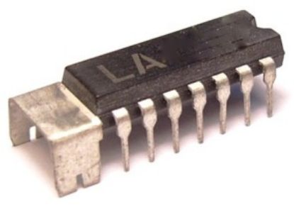 Picture of IC DIP UPC1366C