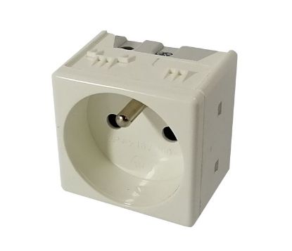 Picture of P/M SCHUKO MAINS SOCKET 2P + EARTH 250V 16A 45x45mm