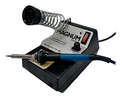 Picture of SOLDER STATION 24VAC 50W TEMP CONTROLLED SM1002 IRON